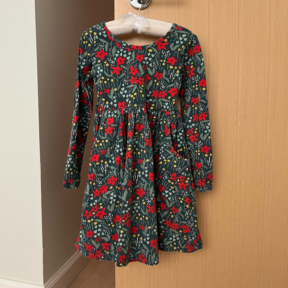 Hanna Andersson holiday dress with twirly skirt size 5